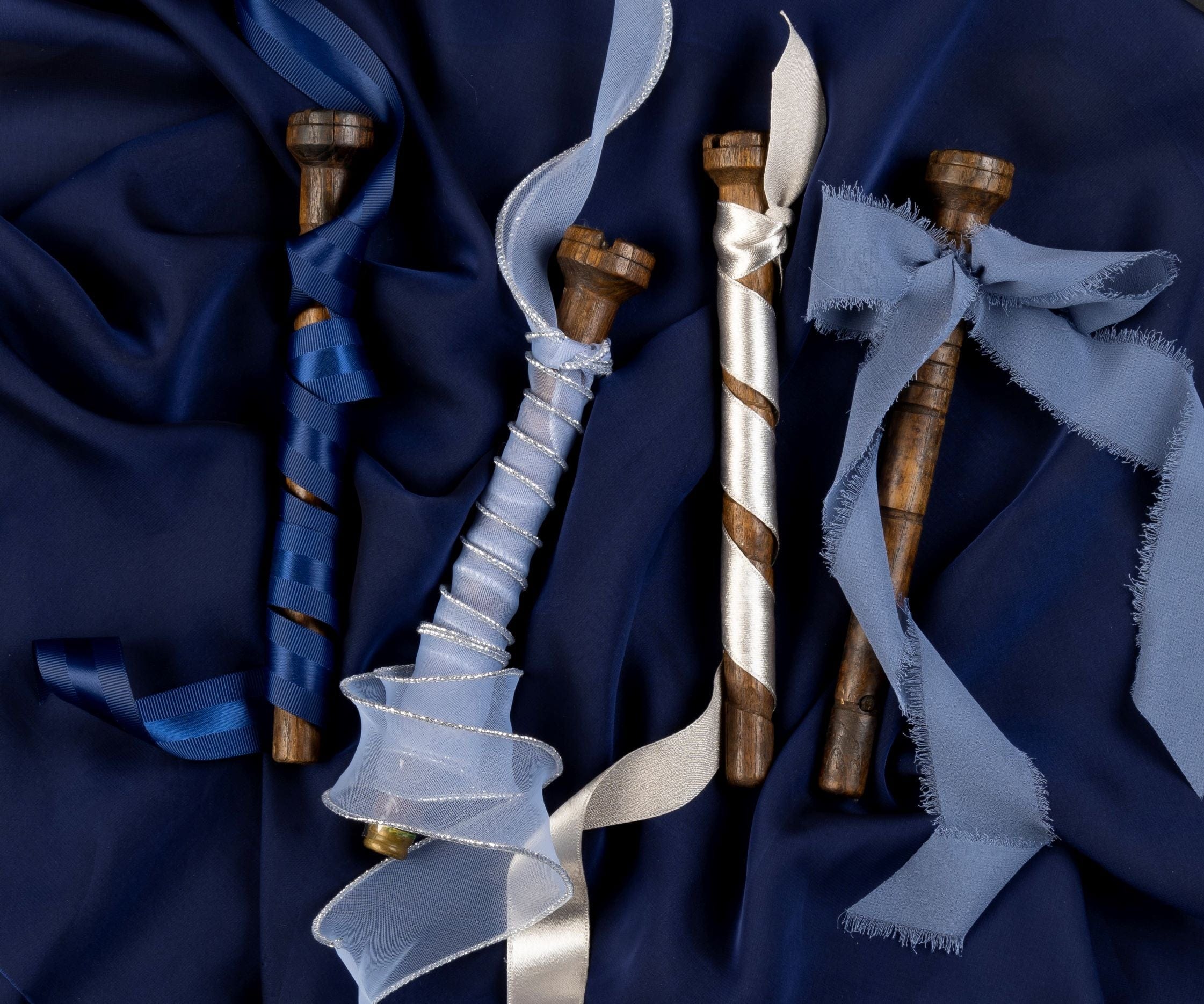 Ribbonly Organza Blue / 10m / 40mm Silver Edge Organza Ribbon Thistle