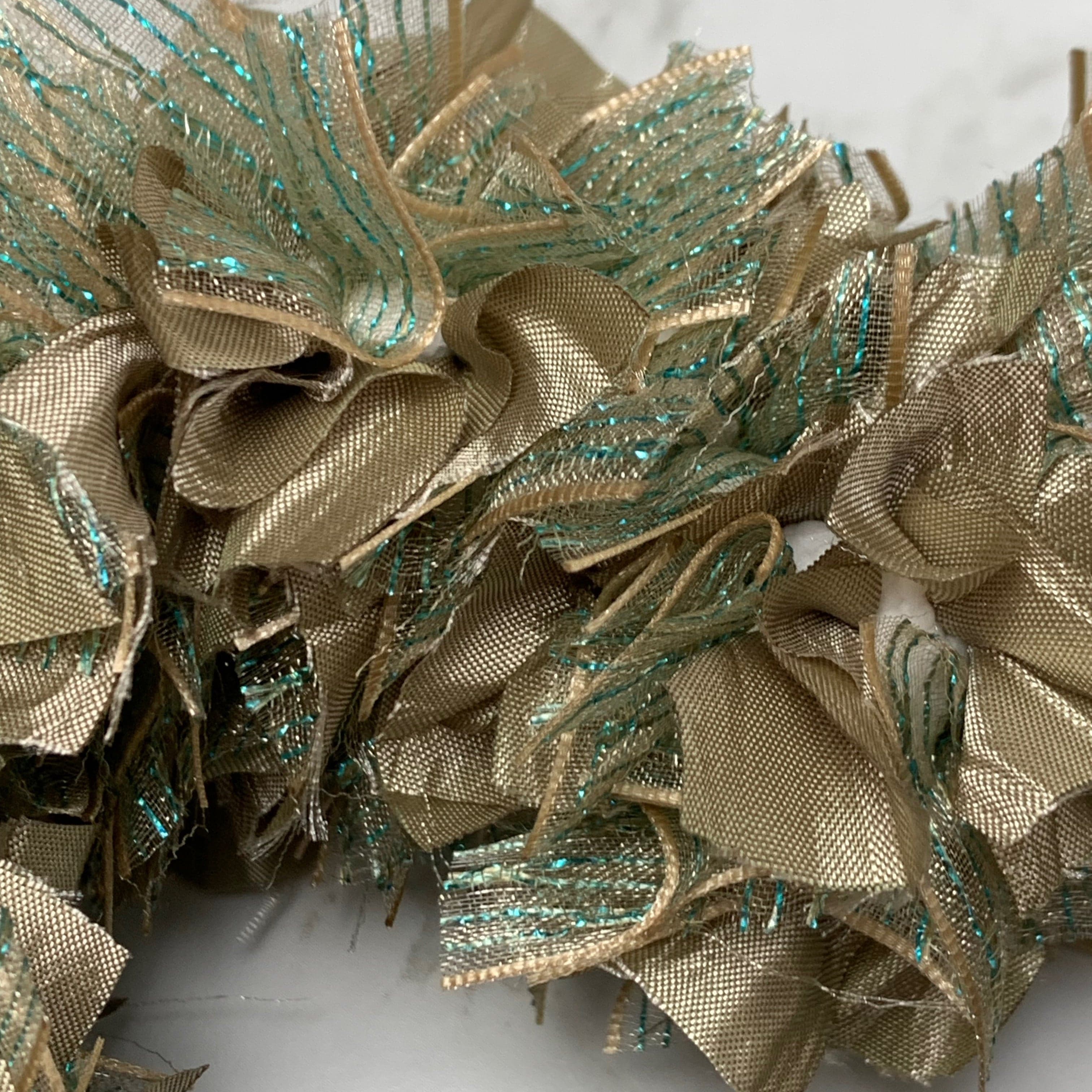 Ribbonly Sand Diddy Heart Ribbon Wreath Kit