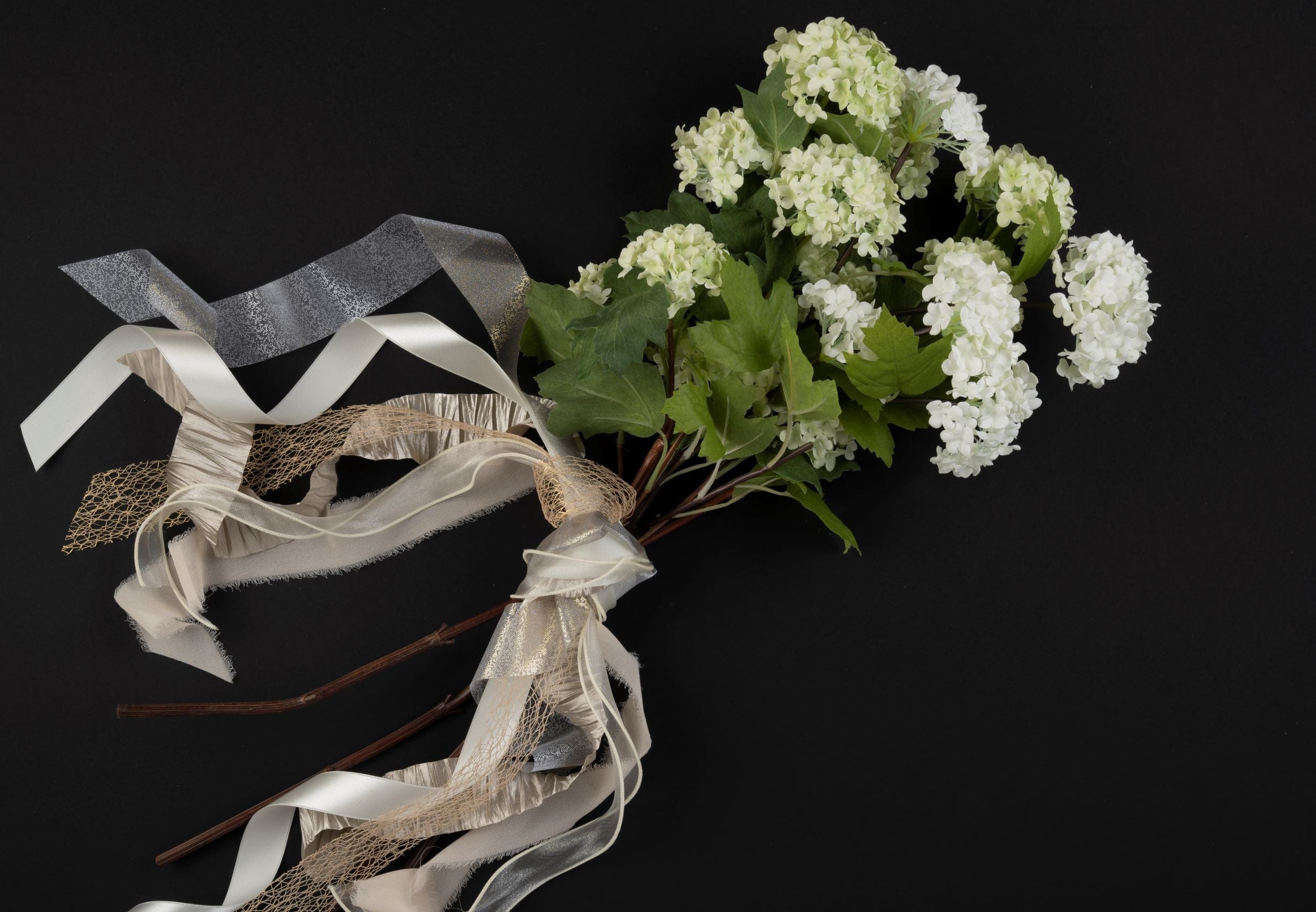 Ribbonly Satin Silver / 15m / 40mm Crushed Satin Ribbon Mushroom