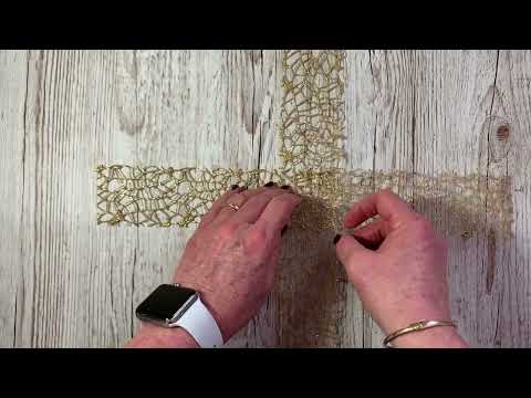The Christmas Cruffle Ribbon & Deco Mesh Wreath Kit Tutorial Video
