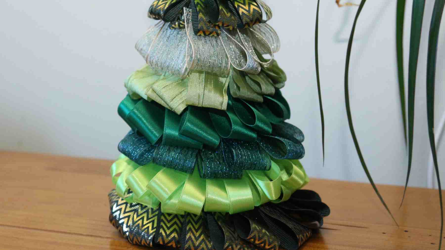 How to Make a Christmas Tree out of Ribbon