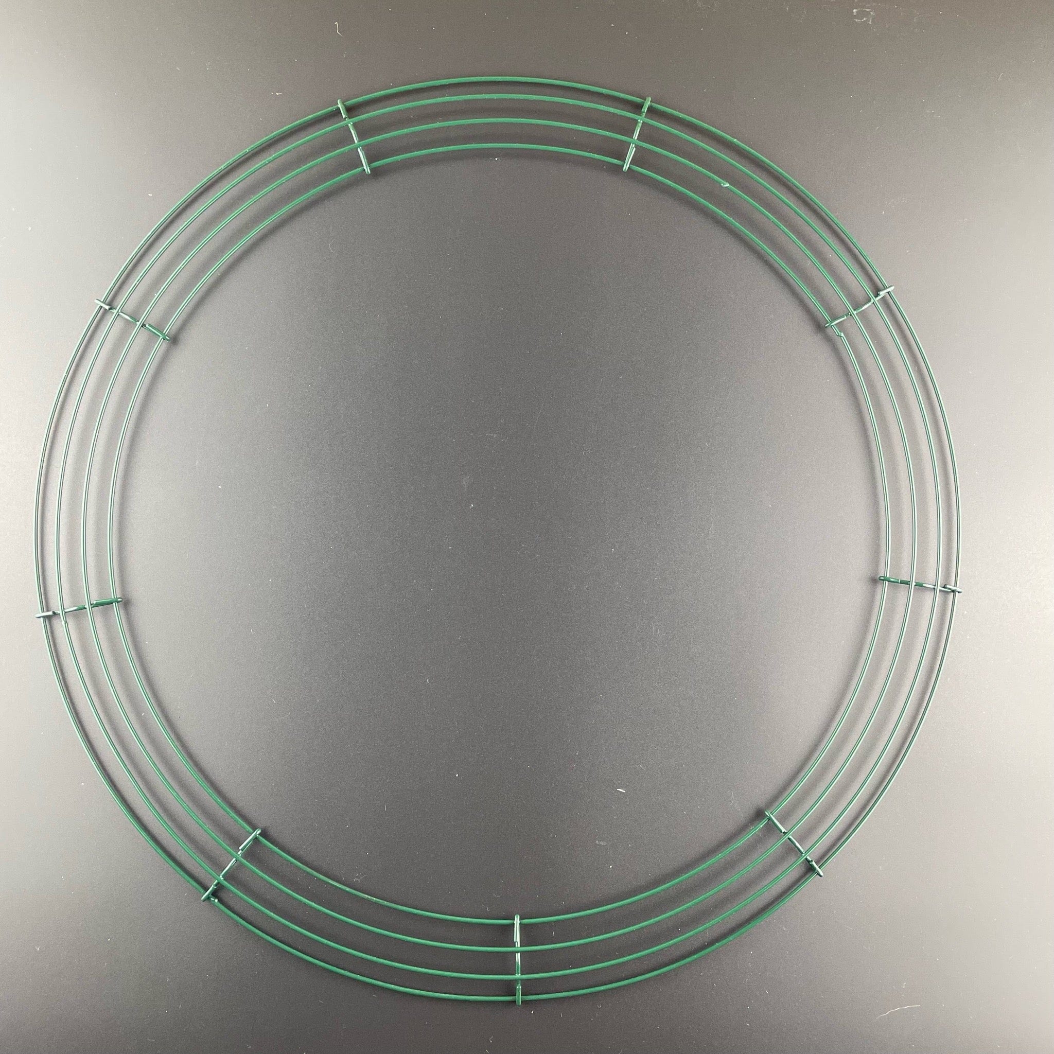 18 inch wire wreath shop frame