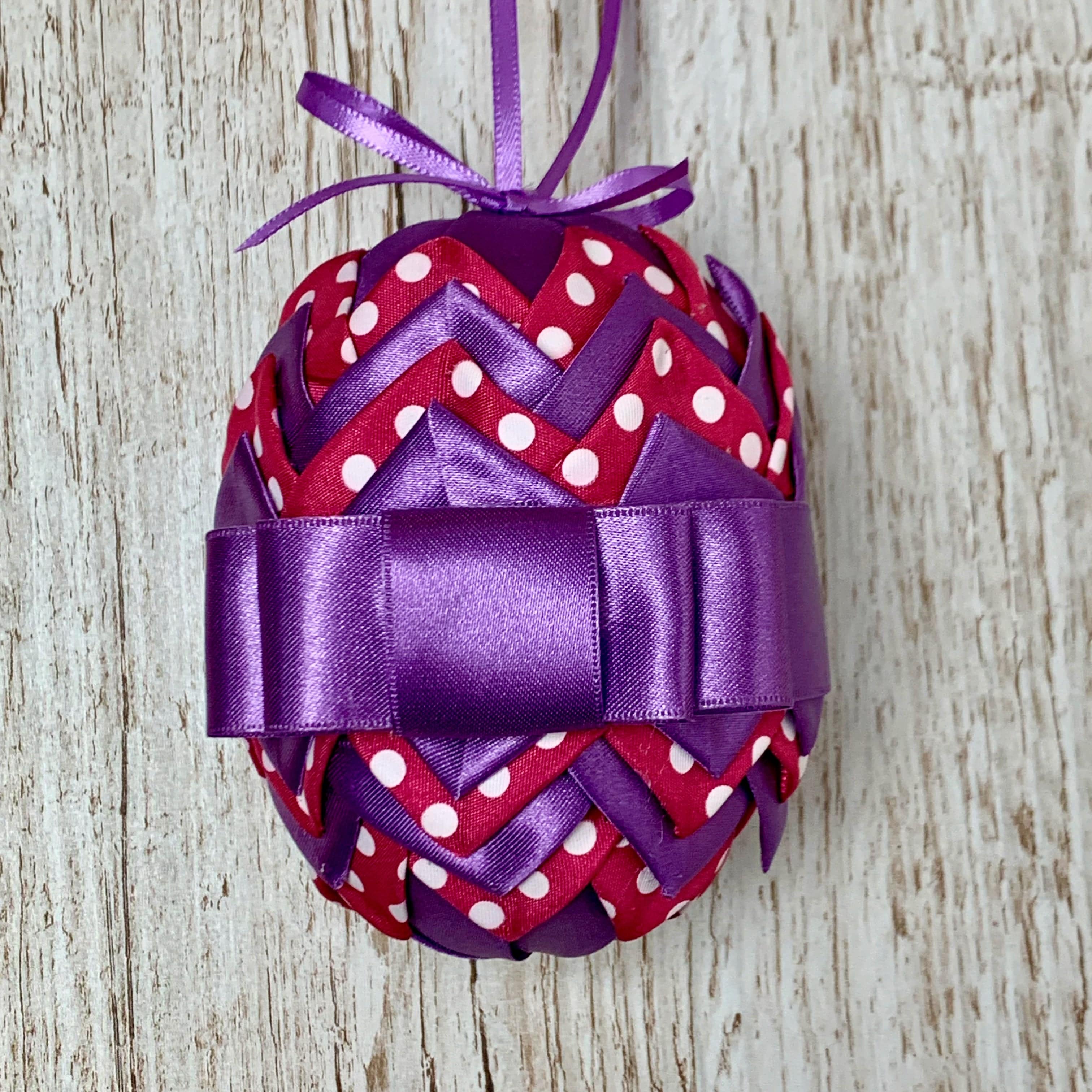 Ribbonly Pink and Purple Polka Egg
